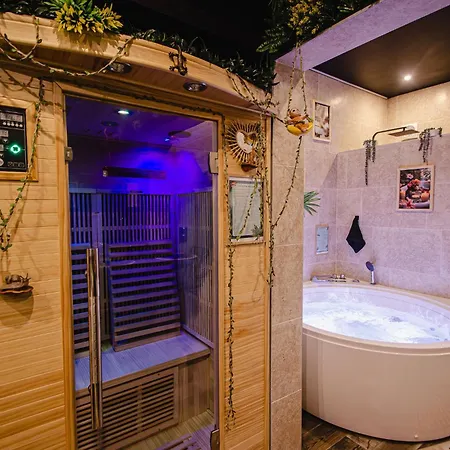 Jungle - Sauna & Balneo Апартаменты *