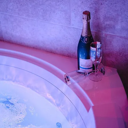 Jungle - Sauna & Balneo Апартаменты Шато-Тьерри