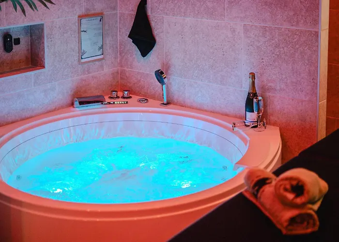 Jungle - Sauna & Balneo Apartment